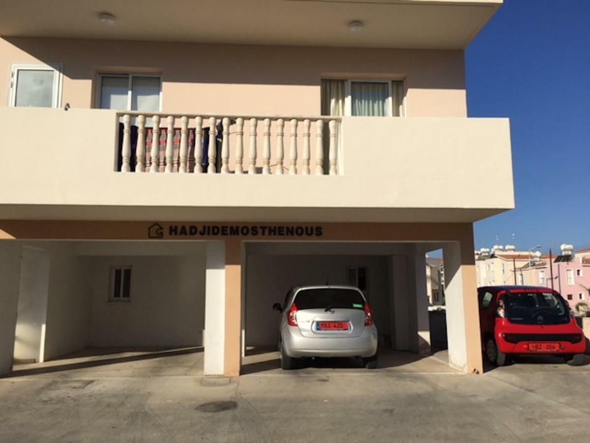 Beautiful 2 Bed Apartment With Great Views In Paphos Luaran gambar